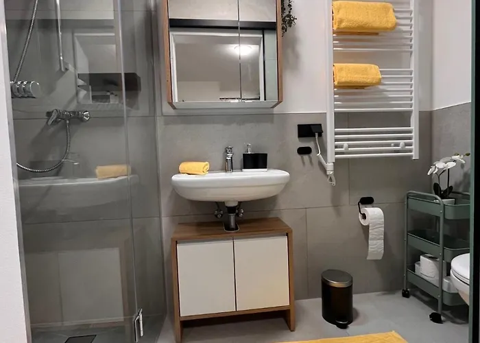 Marine-green Grossing (Liezen)